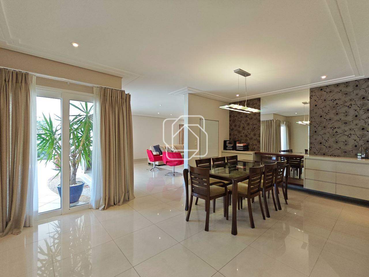 Casa de Condomínio à venda em Indaiatuba - SP - Jardim Vila Paradiso: Sala de jantar