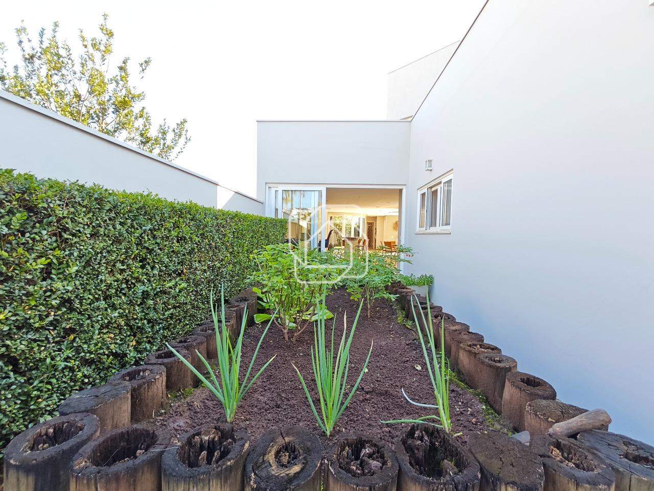 Casa de Condomínio à venda em Indaiatuba - SP - Jardim Vila Paradiso: Horta