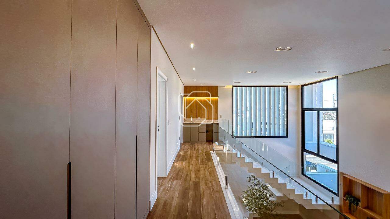 Casa de Condomínio à venda em Indaiatuba - SP - Jardim Residencial Santa Clara: Corredor