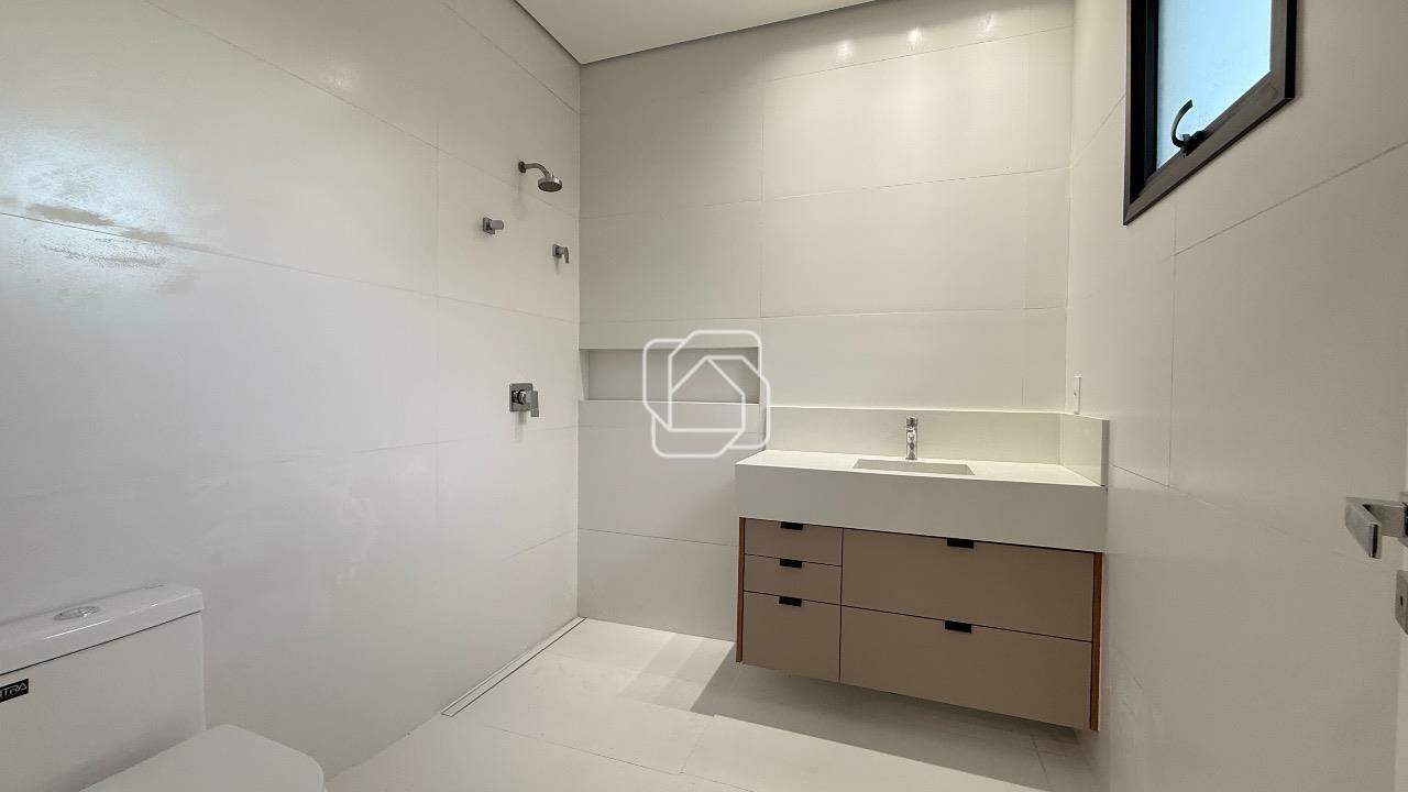 Casa de Condomínio à venda em Indaiatuba - SP - Residencial London Park: Banheiro