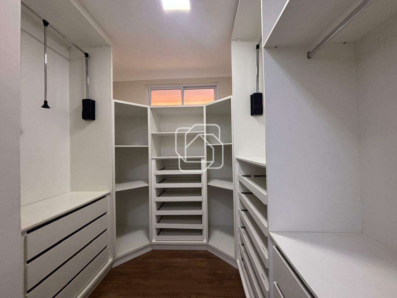 Casa de Condomínio para aluguel em Indaiatuba - SP - Vila Inglesa: