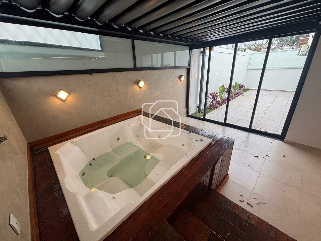 Casa de Condomínio para aluguel em Indaiatuba - SP - Vila Inglesa: