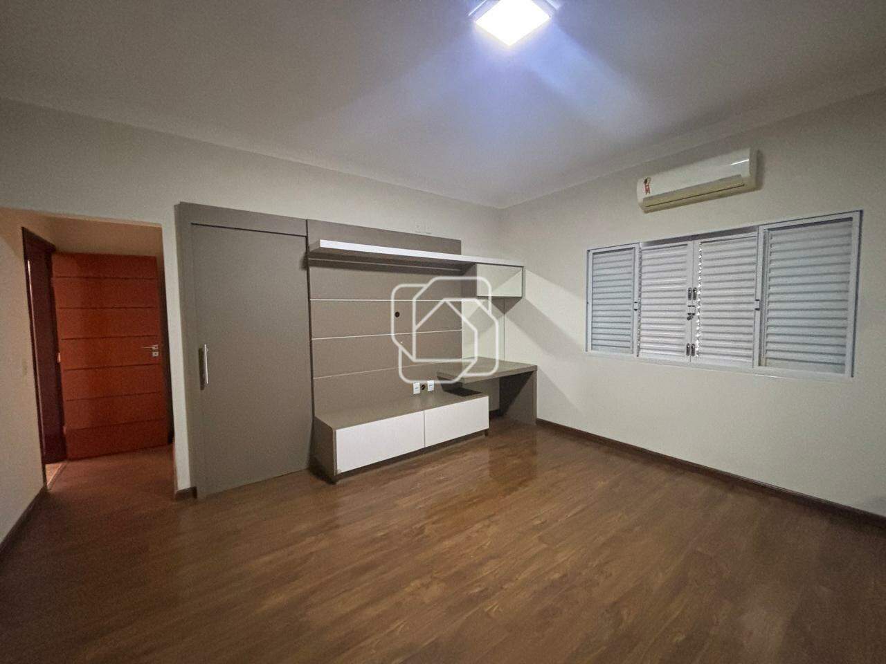 Casa de Condomínio para aluguel em Indaiatuba - SP - Vila Inglesa: