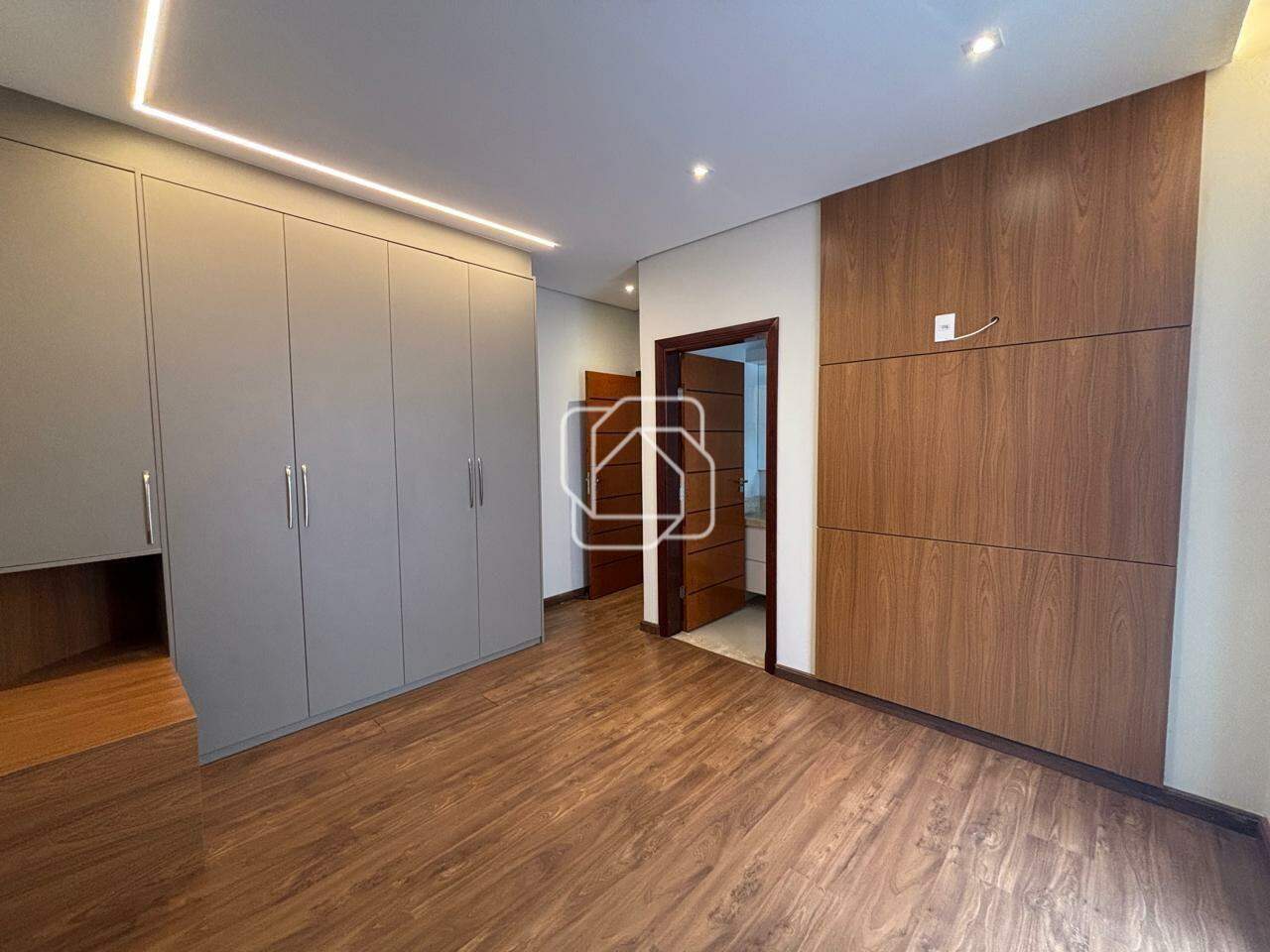 Casa de Condomínio para aluguel em Indaiatuba - SP - Vila Inglesa: