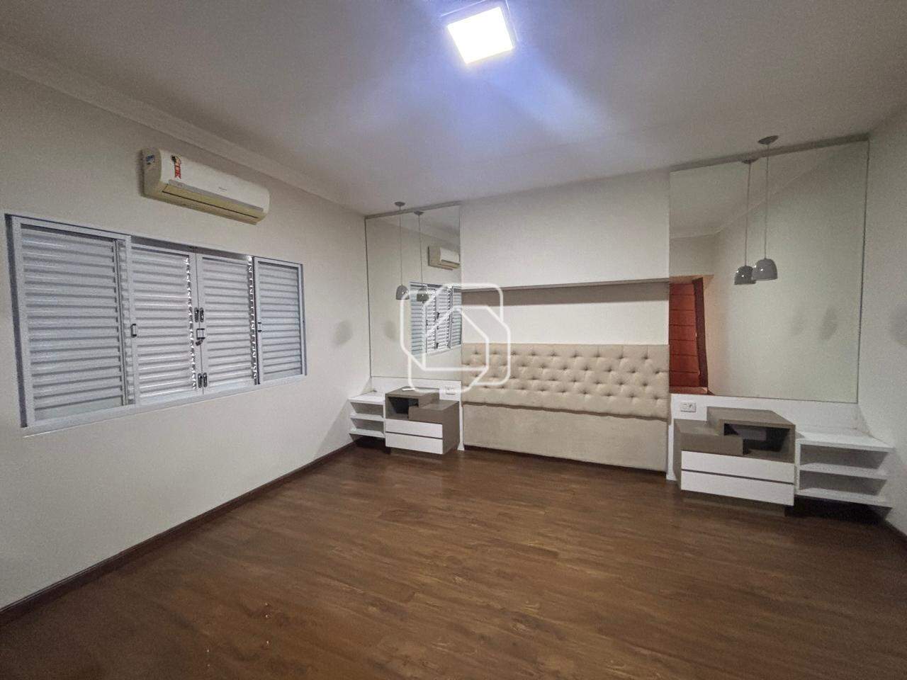 Casa de Condomínio para aluguel em Indaiatuba - SP - Vila Inglesa: