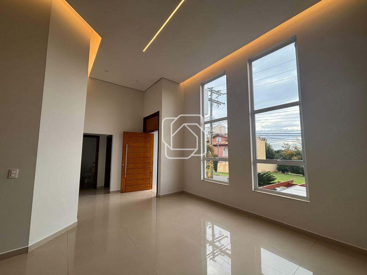 Casa de Condomínio para aluguel em Indaiatuba - SP - Vila Inglesa: 