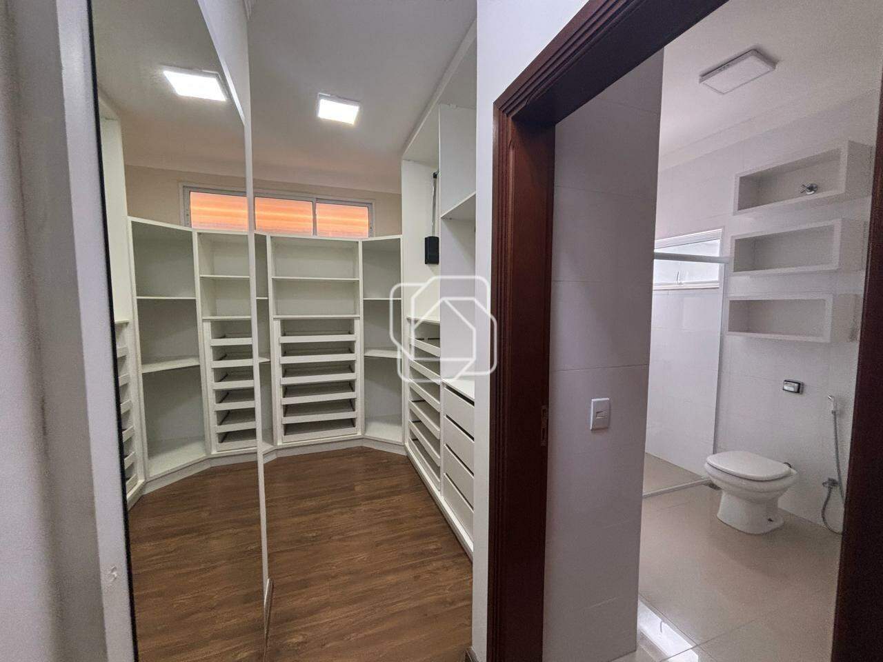 Casa de Condomínio para aluguel em Indaiatuba - SP - Vila Inglesa: