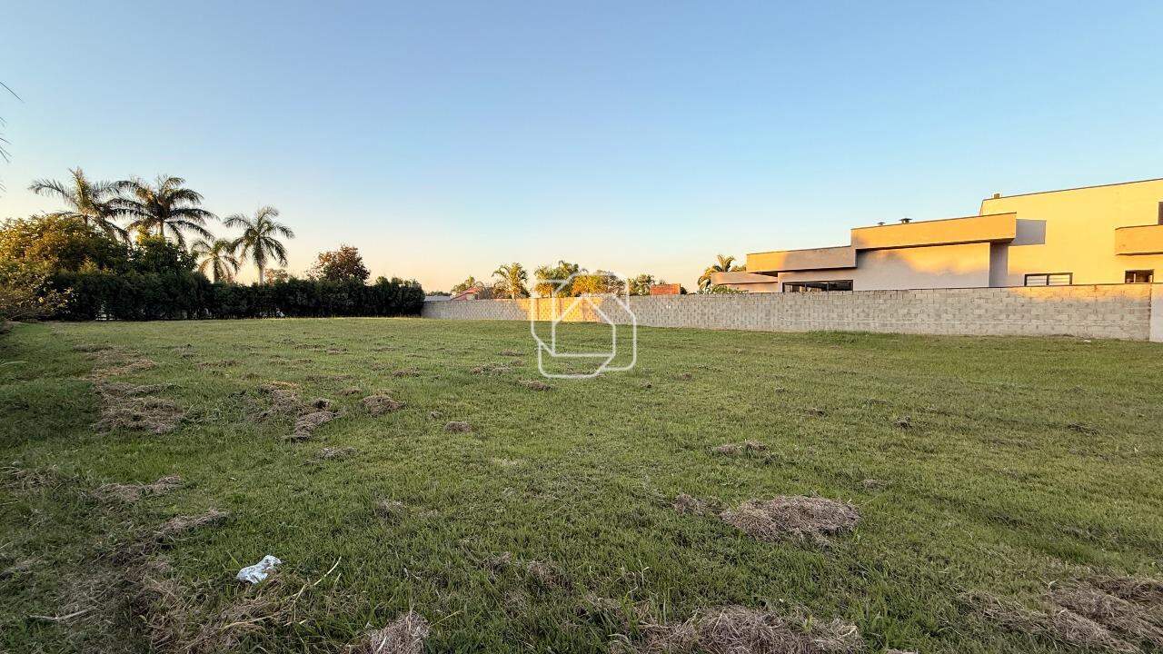 Terreno à venda em Itu - SP - Parque Village Castelo: Visão ampla do terreno