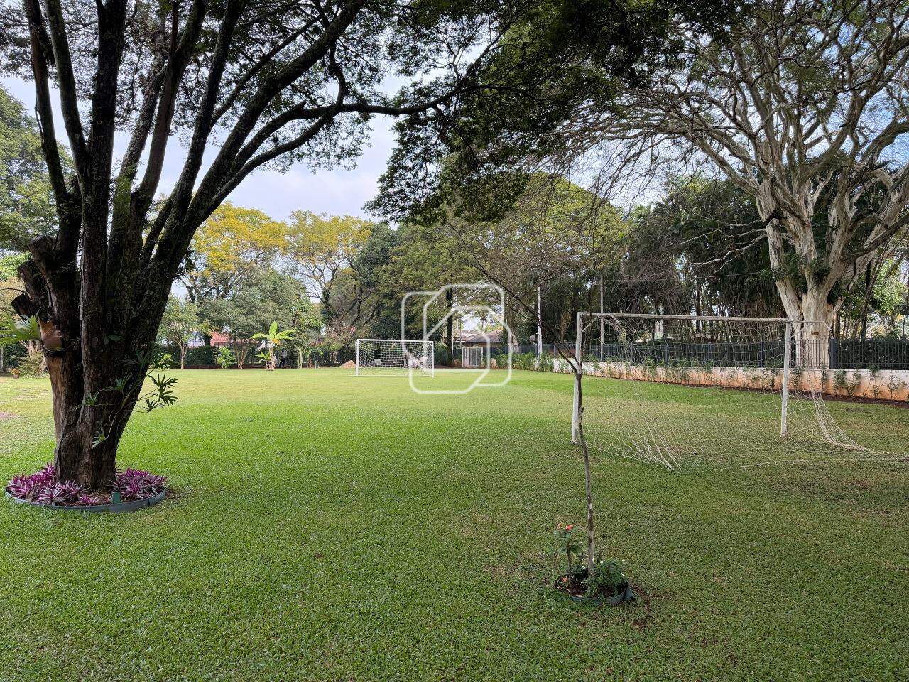 Casa de Condomínio à venda em Indaiatuba - SP - Chácara Polaris: Campo de futebol