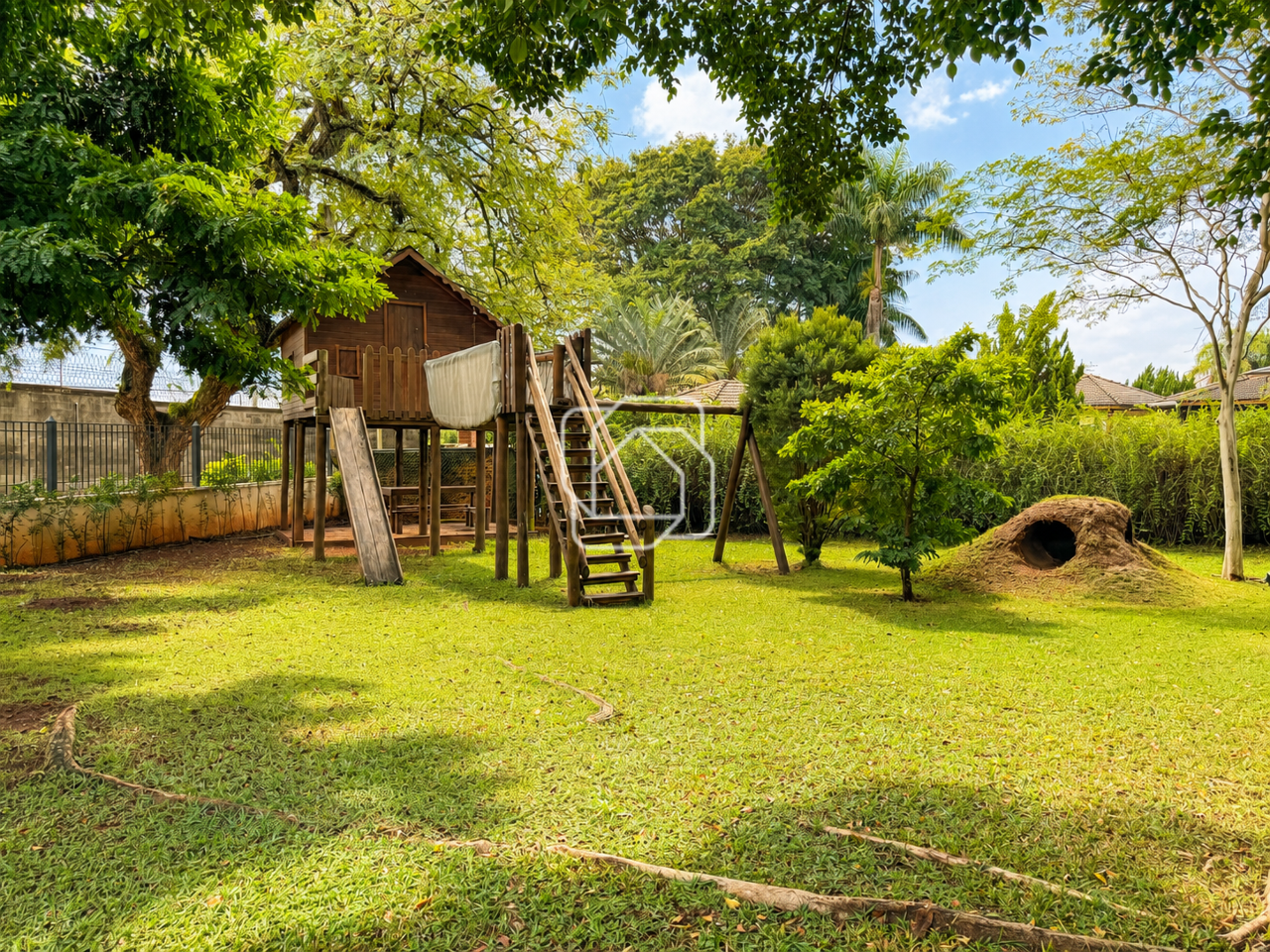 Casa de Condomínio para aluguel em Indaiatuba - SP - Chácara Polaris: