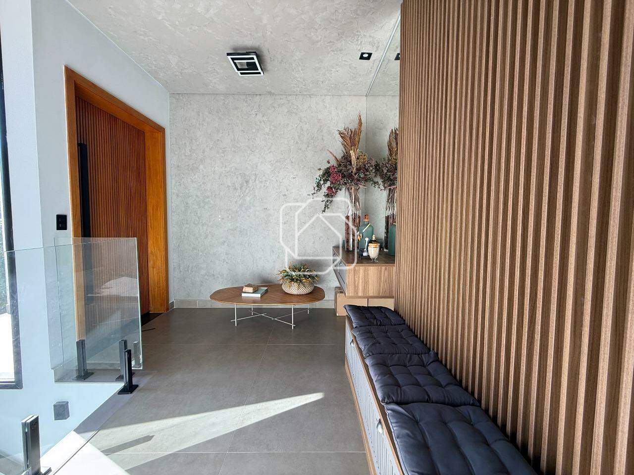 Casa de Condomínio à venda em Indaiatuba - SP - Jardim Vila Paradiso: Hall de entrada