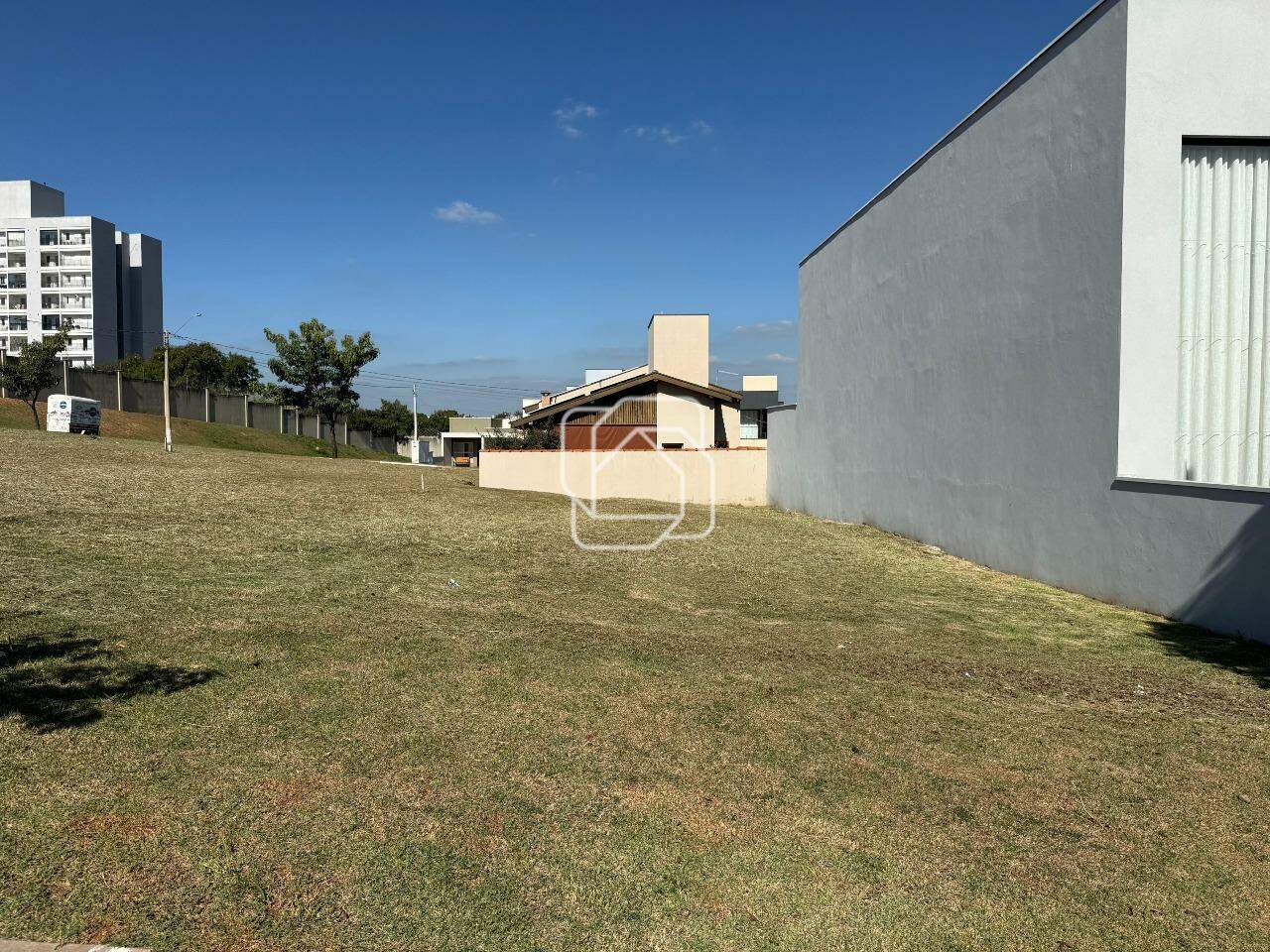 Terreno à venda em Itu - SP - Condomínio Gardenville: