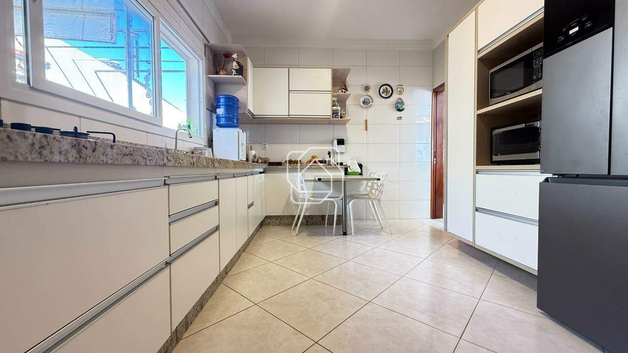 Casa de Condomínio à venda em Itu - SP - Condomínio Campos de Santo Antônio: Cozinha