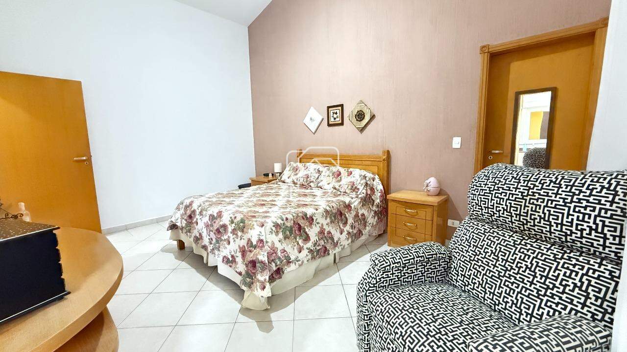 Casa de Condomínio à venda em Itu - SP - Condomínio Campos de Santo Antônio: Quarto