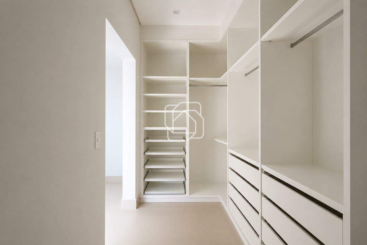 Casa de Condomínio à venda em Indaiatuba - SP - Jardim Piemonte: Closet