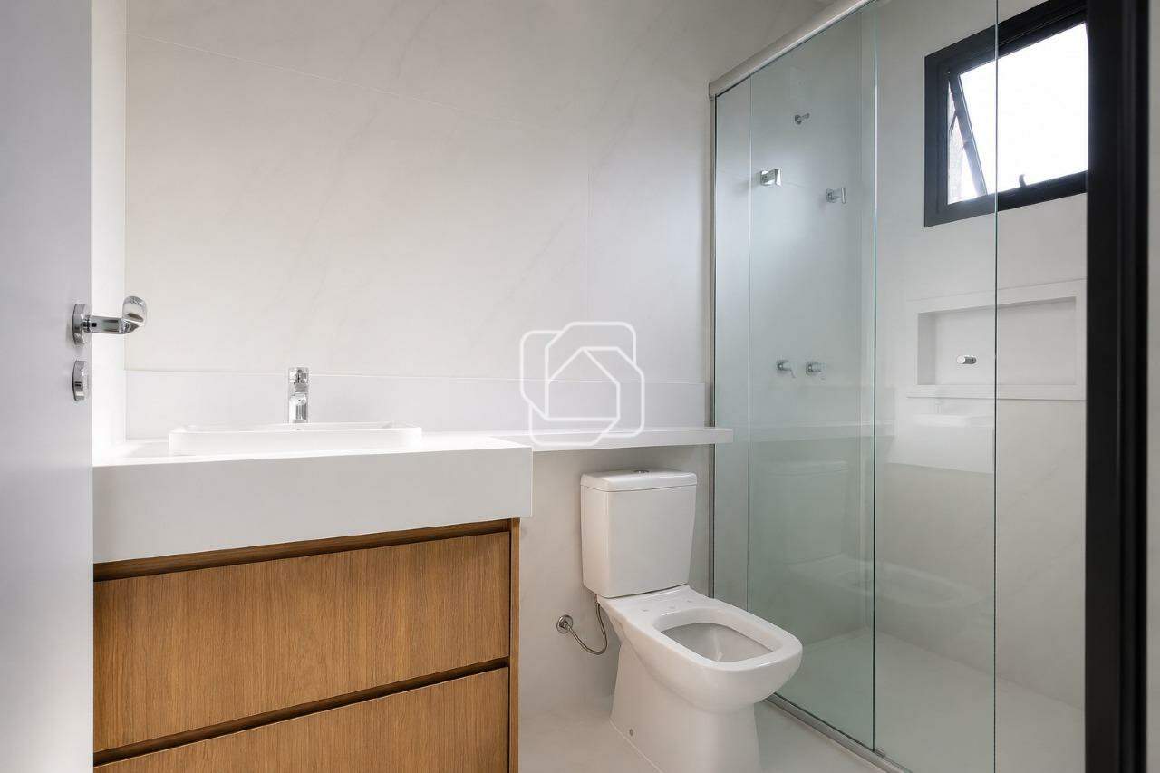 Casa de Condomínio à venda em Indaiatuba - SP - Jardim Piemonte: Banheiro