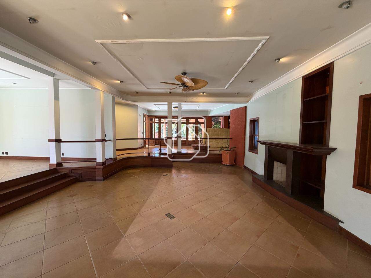 Casa de Condomínio à venda em Indaiatuba - SP - Helvetia Polo Country: Sala de estar