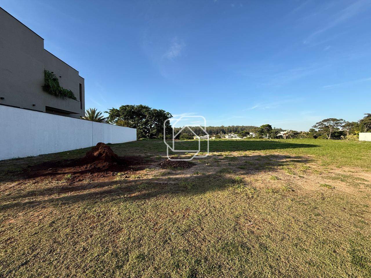 Terreno à venda em Indaiatuba - SP - Parque Villa dos Pinheiros: Visão geral do terreno