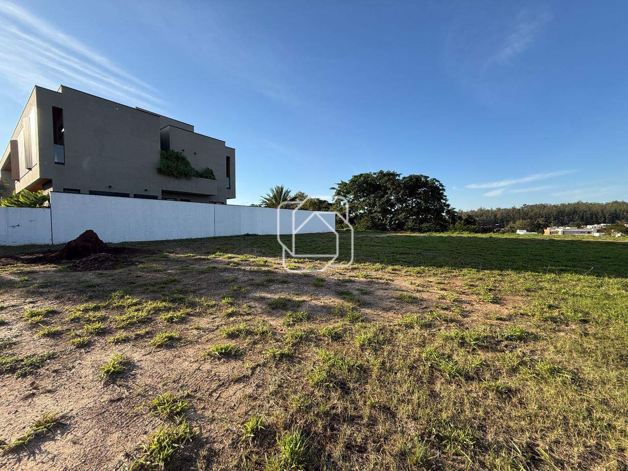 Terreno à venda em Indaiatuba - SP - Parque Villa dos Pinheiros: Visão geral do terreno