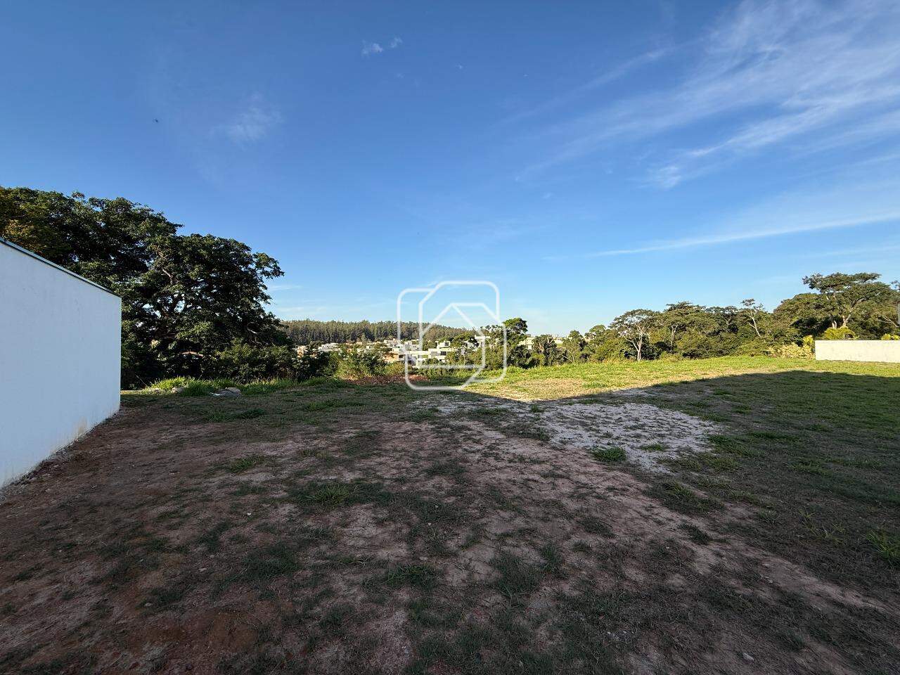 Terreno à venda em Indaiatuba - SP - Parque Villa dos Pinheiros: Visão geral do terreno