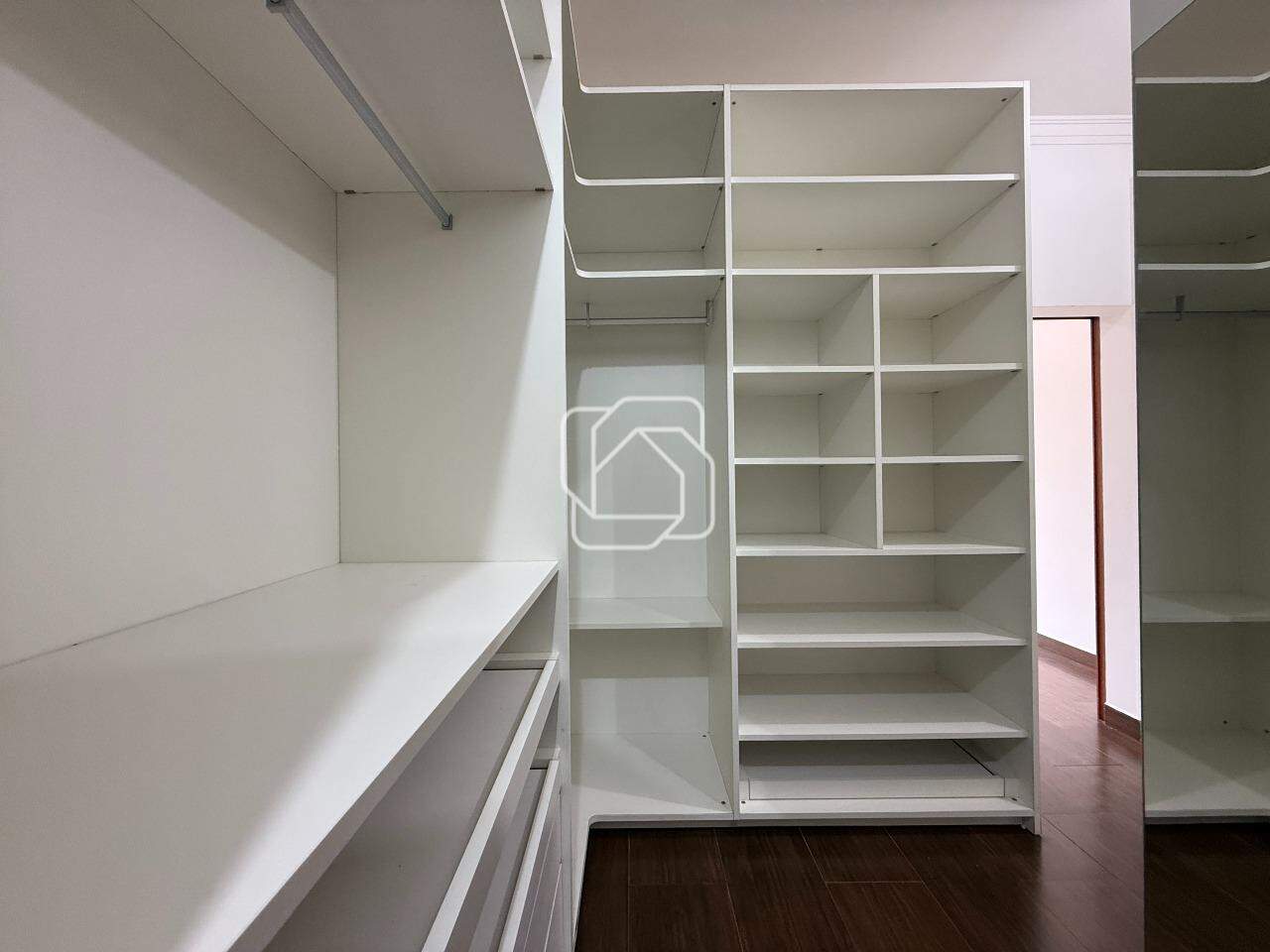 Casa de Condomínio à venda em Indaiatuba - SP - Condomínio Terra Magna: Closet