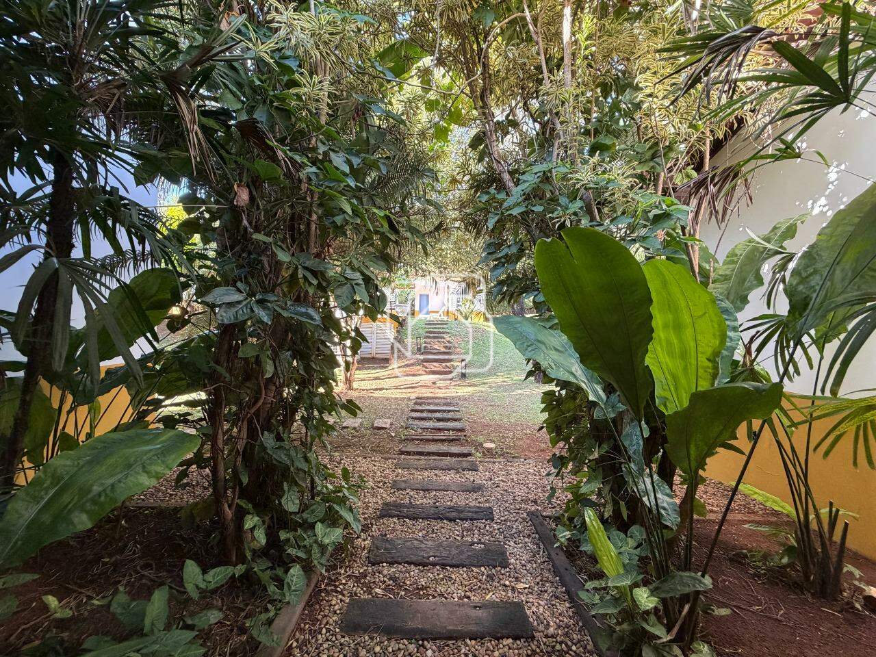 Casa de Condomínio à venda em Indaiatuba - SP - Recanto dos Pássaros: Área externa