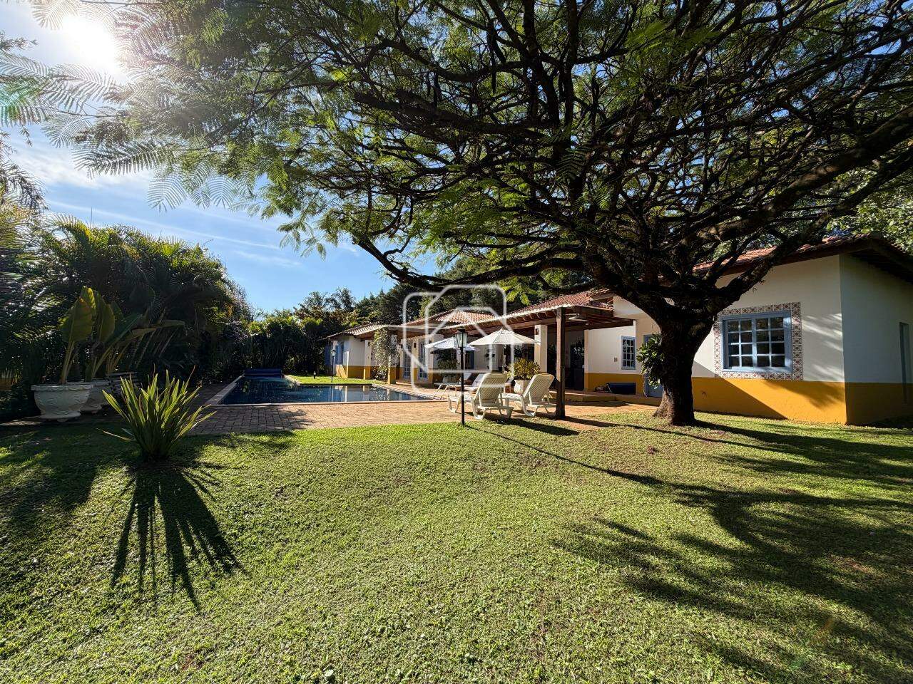 Casa de Condomínio à venda em Indaiatuba - SP - Recanto dos Pássaros: Área externa