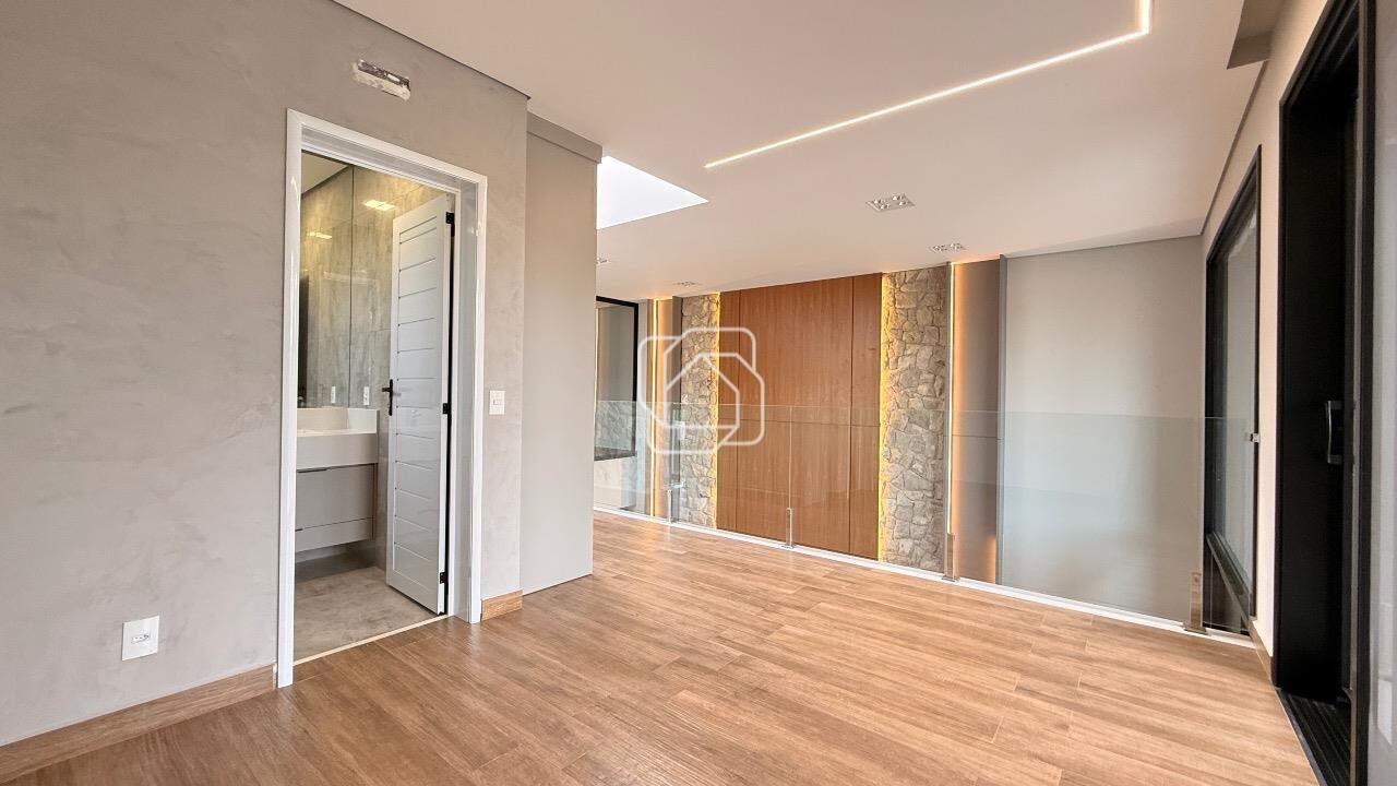 Casa de Condomínio à venda em Indaiatuba - SP - Jardim Villa Sapezal: Corredor