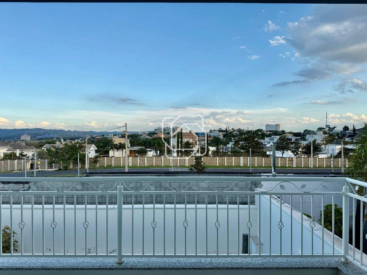 Casa de Condomínio à venda em Itu - SP - Residencial Saint Paul: Varanda