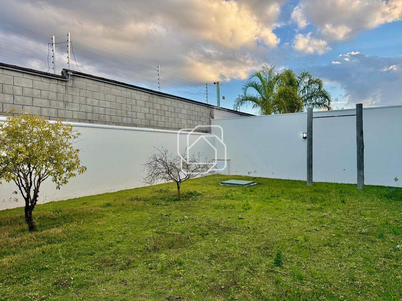 Casa de Condomínio à venda em Itu - SP - Residencial Saint Paul: Área externa