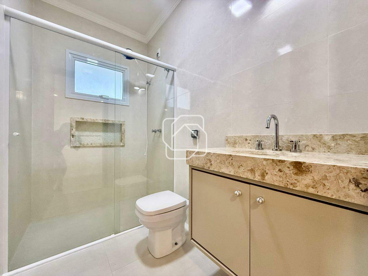Casa de Condomínio à venda em Itu - SP - Residencial Saint Paul: Banheiro