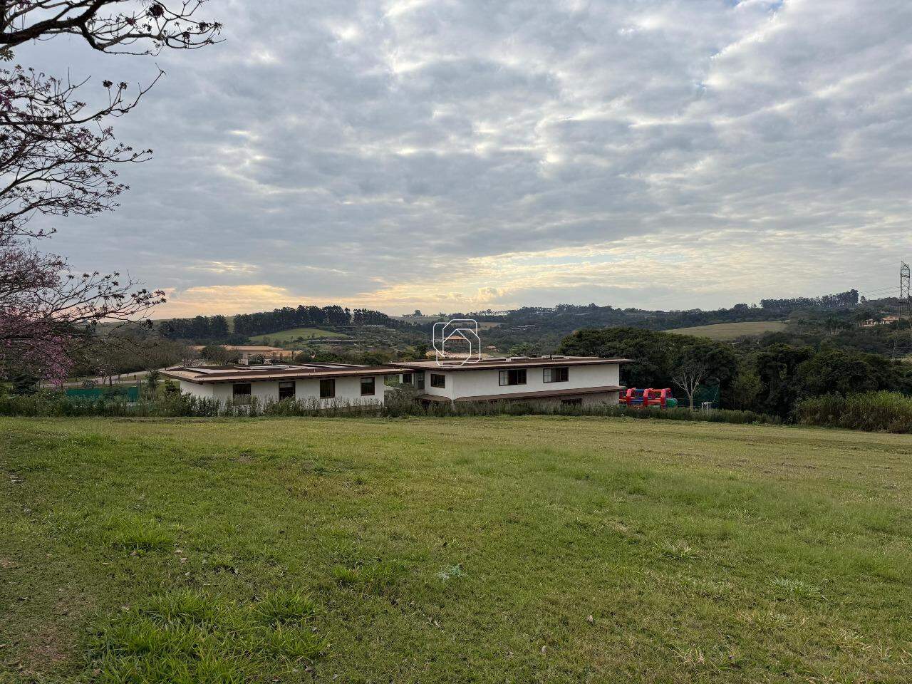Terreno à venda em Porto Feliz - SP - Condomínio Fazenda Boa Vista: Visão ampla do terreno.