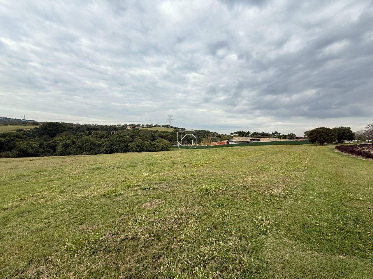 Terreno à venda em Porto Feliz - SP - Condomínio Fazenda Boa Vista: Visão ampla do terreno.