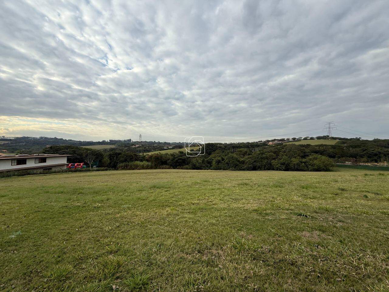 Terreno à venda em Porto Feliz - SP - Condomínio Fazenda Boa Vista: Visão ampla do terreno.