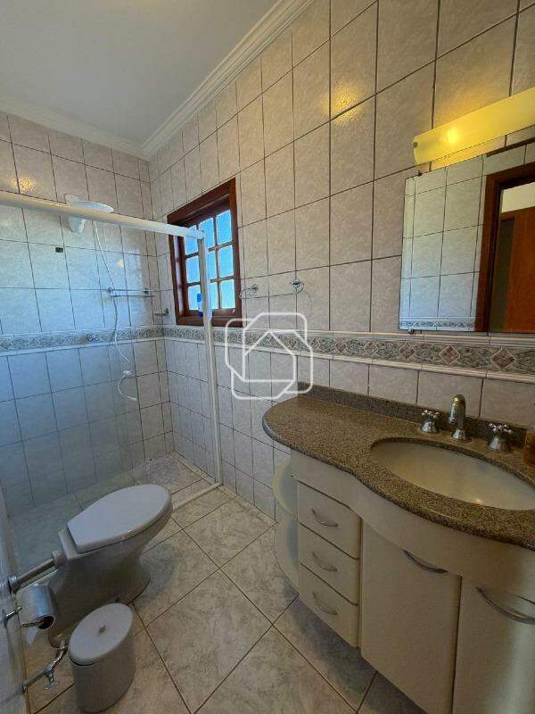 Casa de Condomínio à venda em Indaiatuba - SP - Terras de Itaici: Banheiro