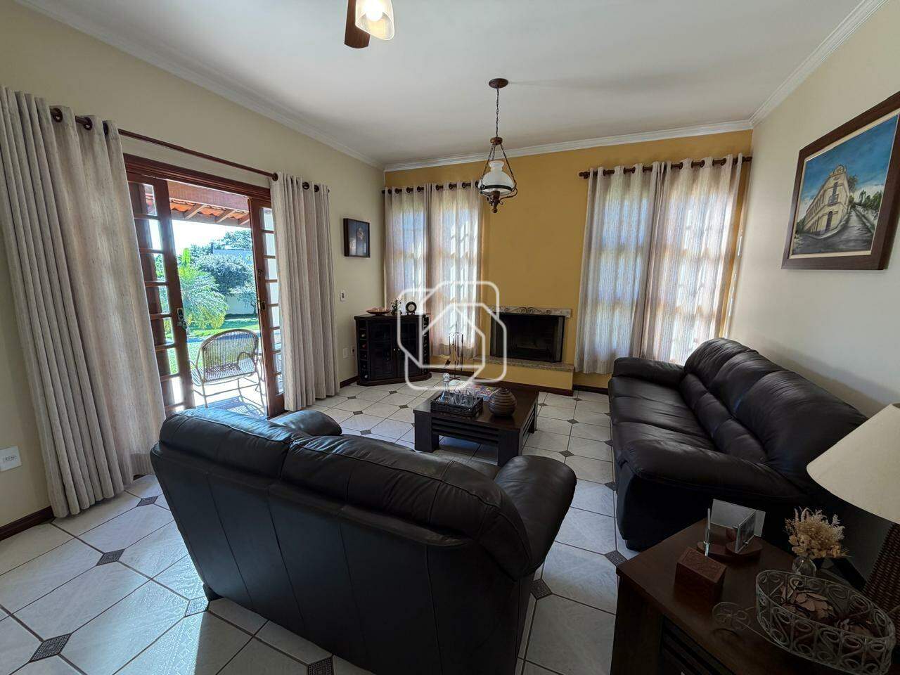 Casa de Condomínio à venda em Indaiatuba - SP - Terras de Itaici: Sala de estar