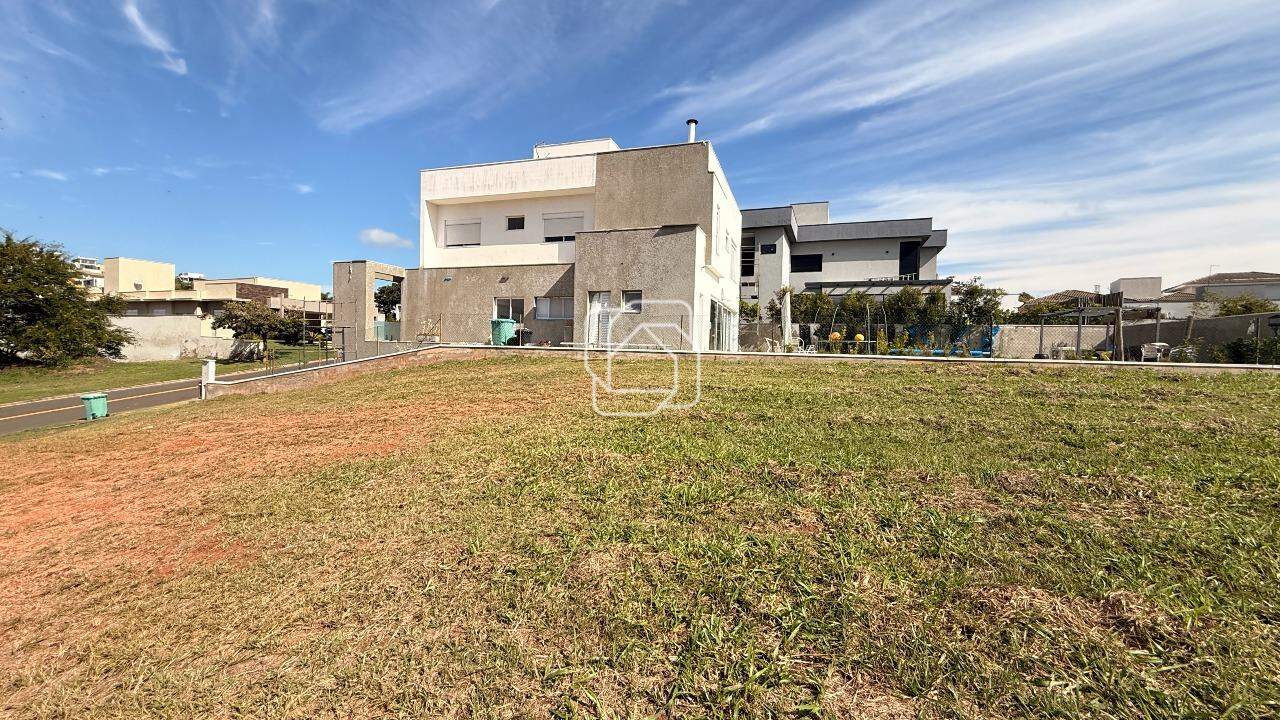 Terreno à venda em Itu - SP - Residencial Parque Campos de Santo Antônio II: Visão ampla do terreno.