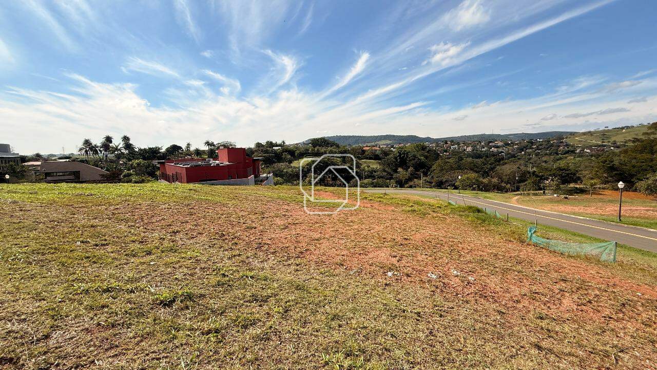 Terreno à venda em Itu - SP - Residencial Parque Campos de Santo Antônio II: Visão ampla do terreno.