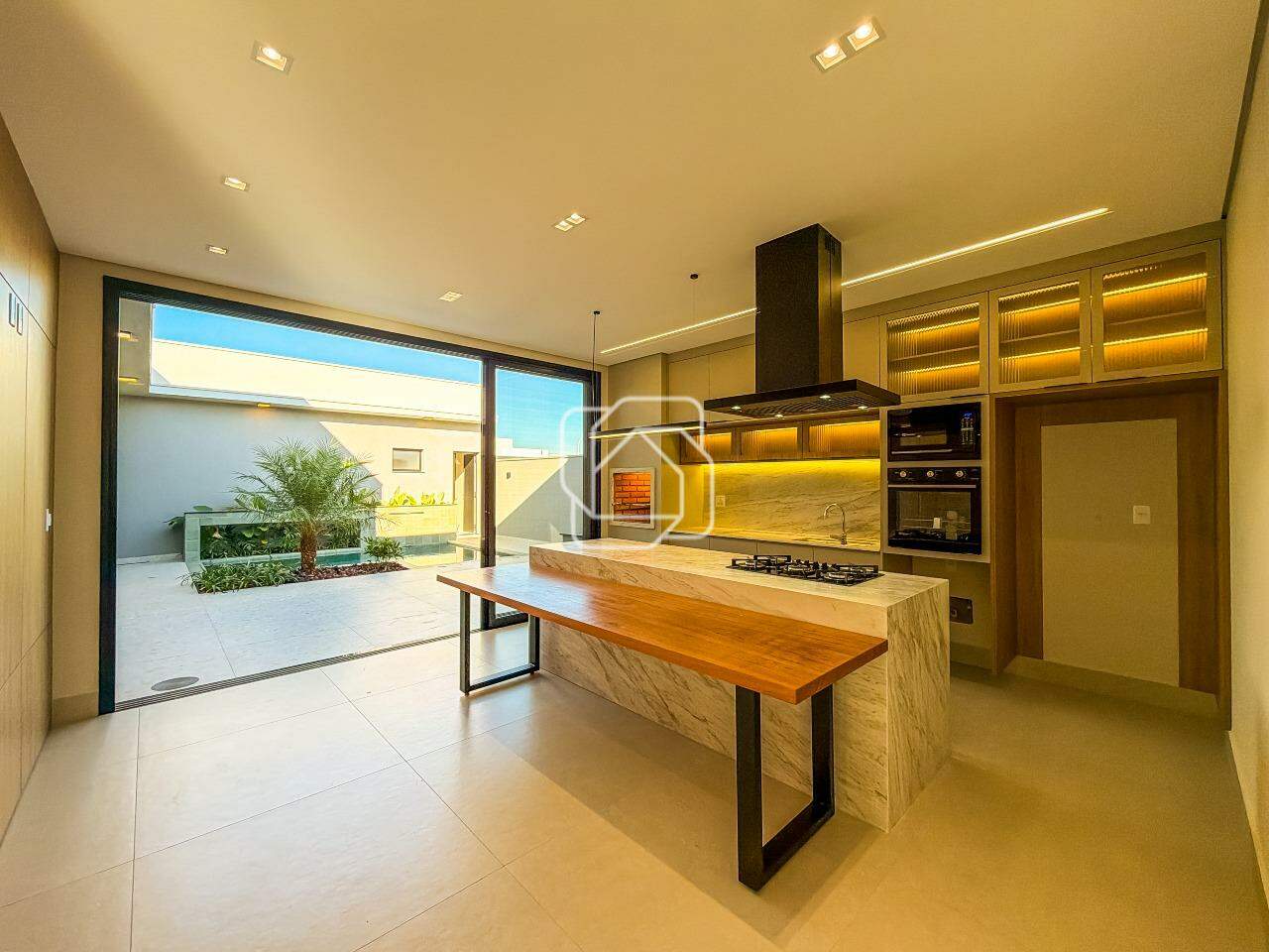 Casa à venda em Indaiatuba - SP - Jardim Residencial Dona Maria Cândida: Cozinha integrada