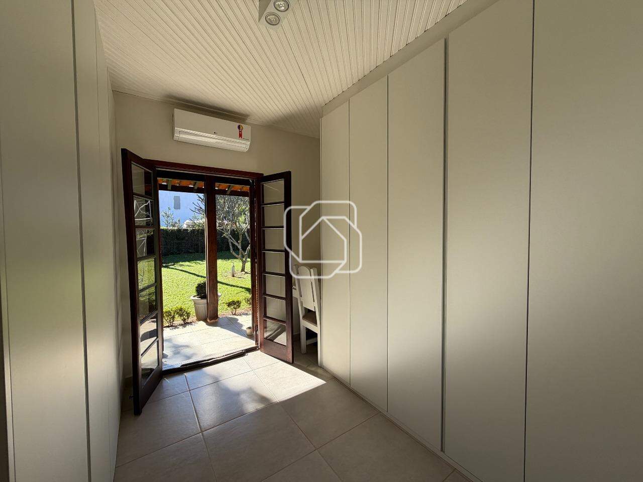 Casa de Condomínio à venda em Indaiatuba - SP - Chácara Polaris: Closet