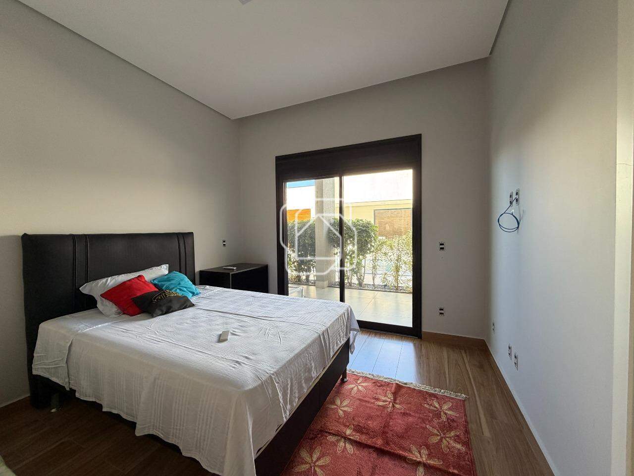 Casa de Condomínio à venda em Indaiatuba - SP - Colinas do Mosteiro de Itaici: Dormitório