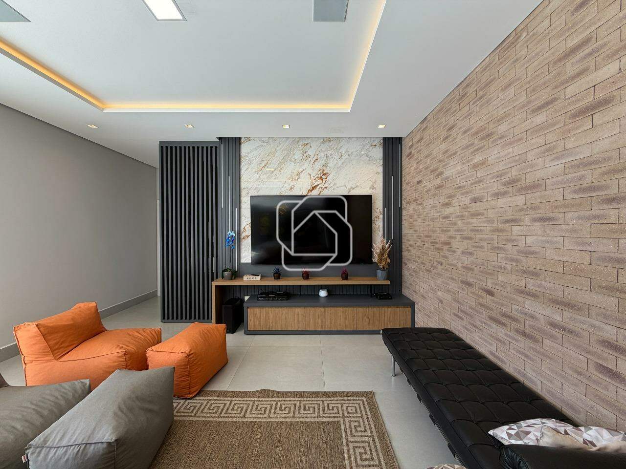 Casa de Condomínio à venda em Indaiatuba - SP - Colinas do Mosteiro de Itaici: Sala de estar