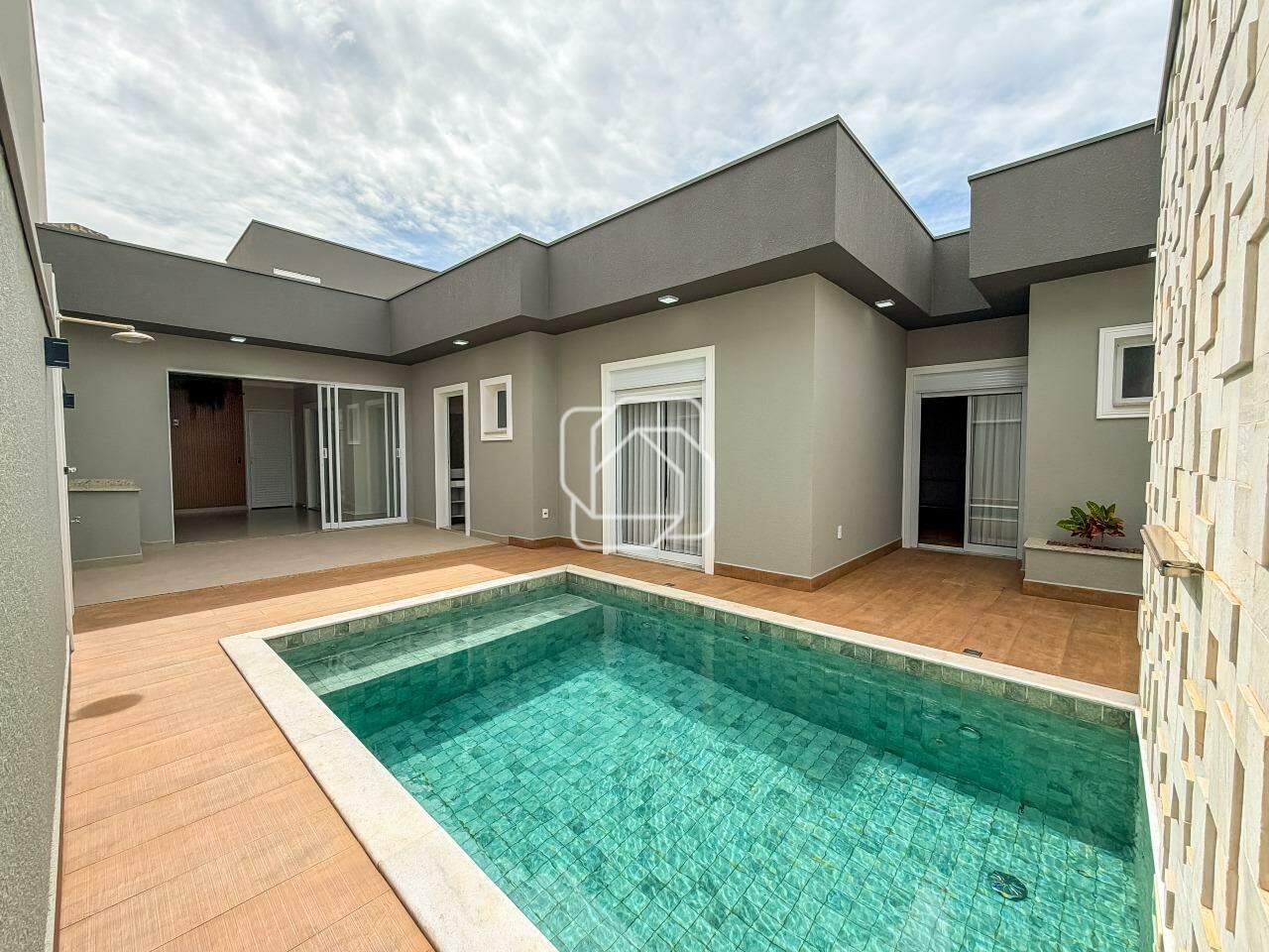 Casa de Condomínio à venda em Indaiatuba - SP - Jardim Residencial Maria Dulce: Área da piscina