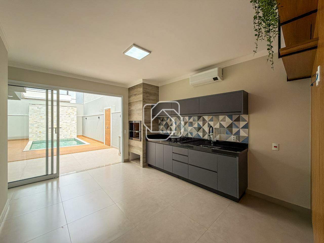 Casa de Condomínio à venda em Indaiatuba - SP - Jardim Residencial Maria Dulce: Área gourmet