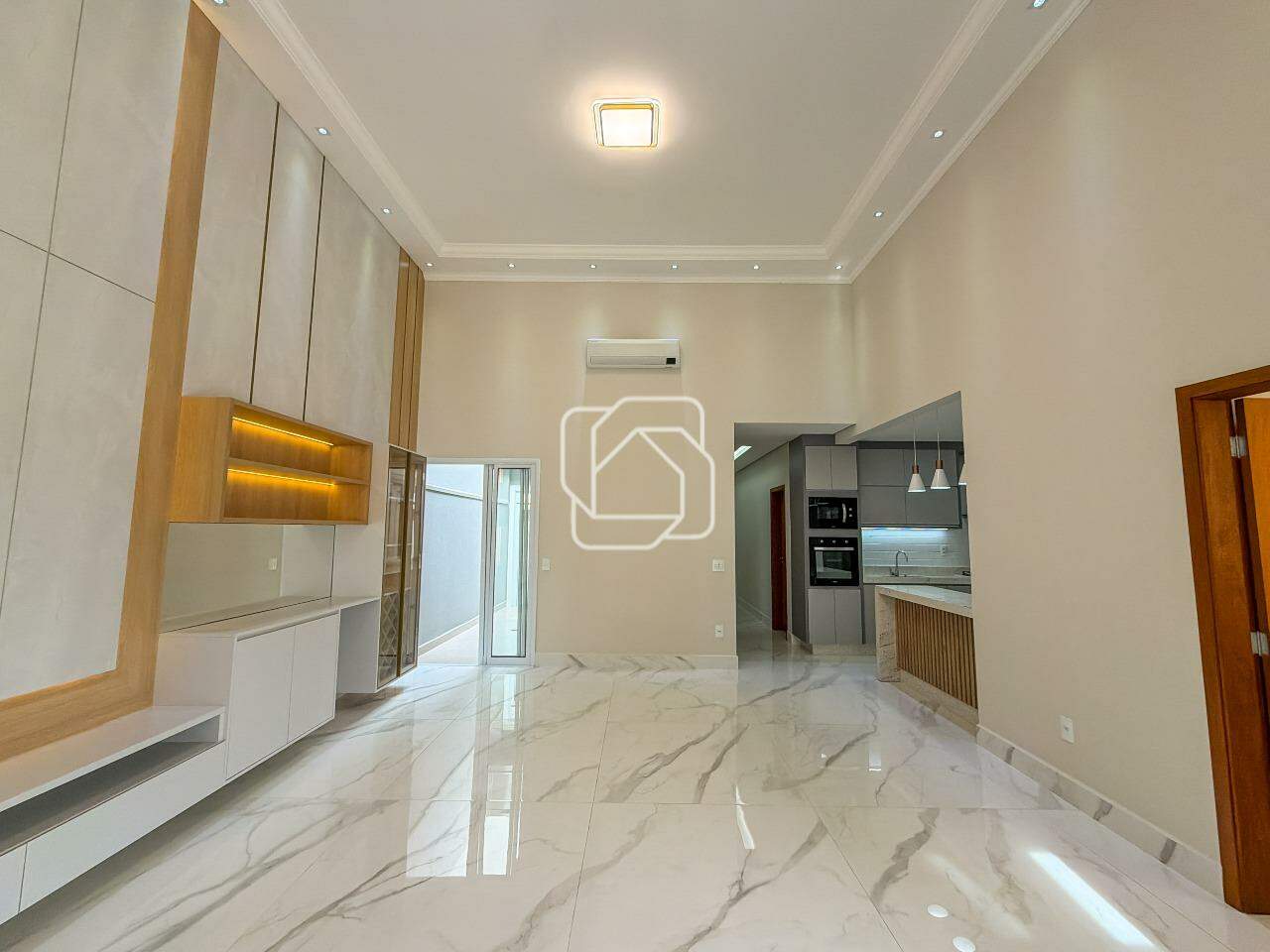 Casa de Condomínio à venda em Indaiatuba - SP - Jardim Residencial Maria Dulce: Sala de estar