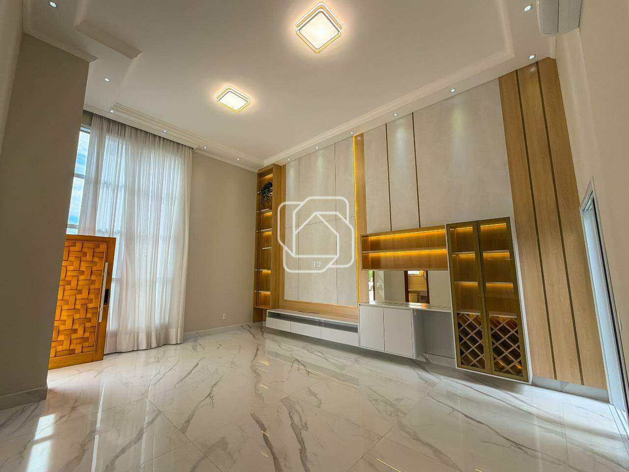 Casa de Condomínio à venda em Indaiatuba - SP - Jardim Residencial Maria Dulce: Sala de estar