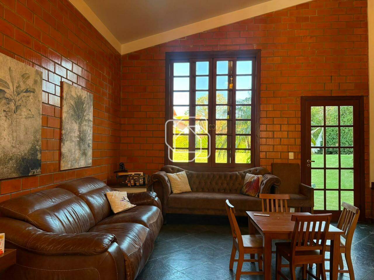Casa de Condomínio à venda em Itu - SP - Condomínio Campos de Santo Antônio: Sala de estar