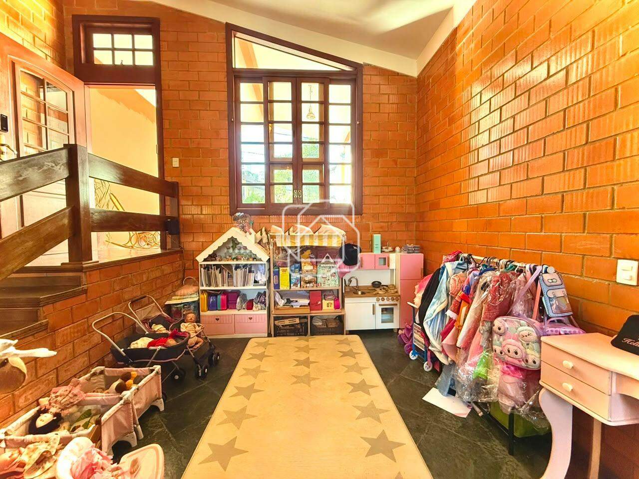 Casa de Condomínio à venda em Itu - SP - Condomínio Campos de Santo Antônio: Sala de estar