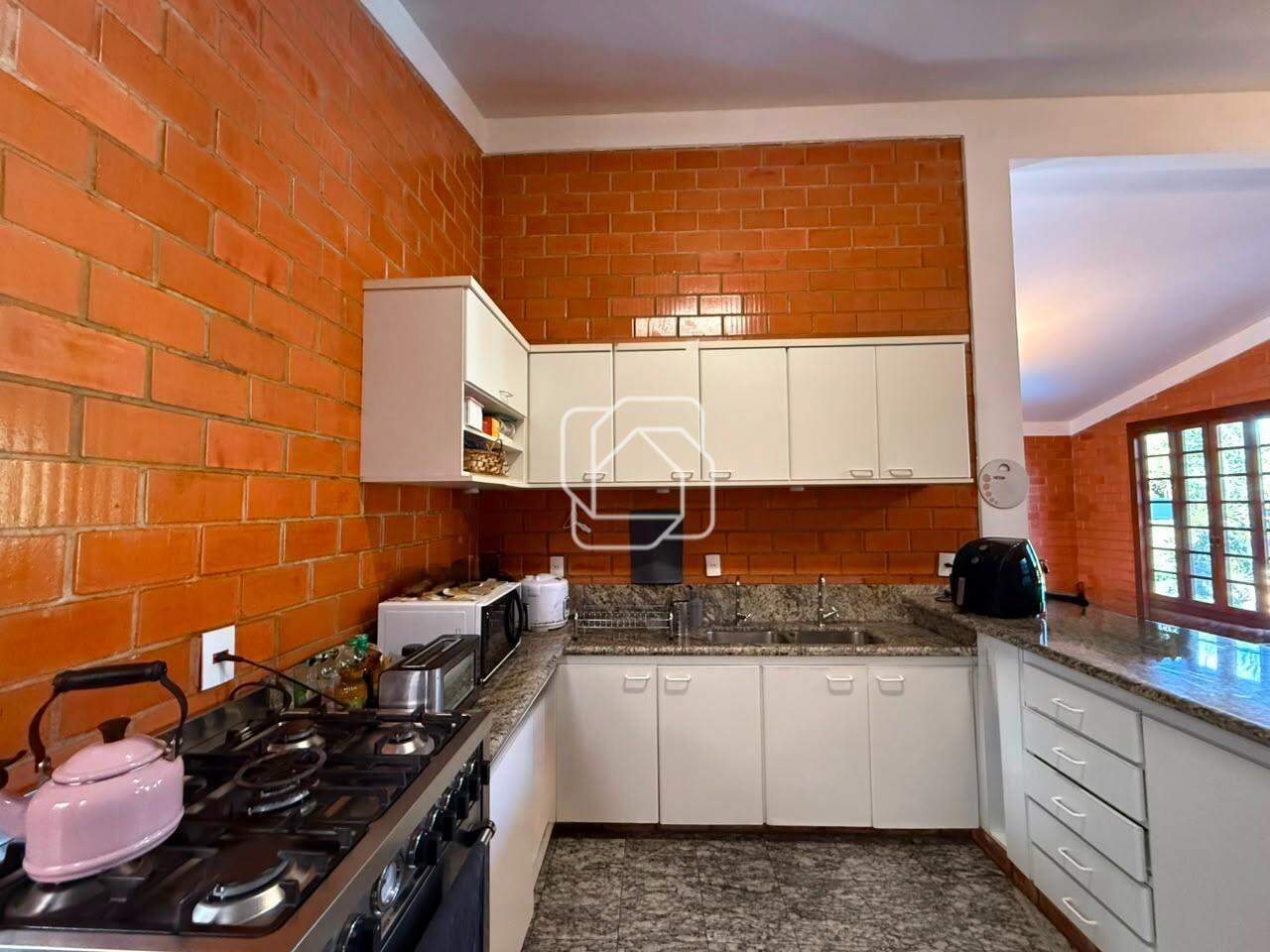 Casa de Condomínio à venda em Itu - SP - Condomínio Campos de Santo Antônio: Cozinha
