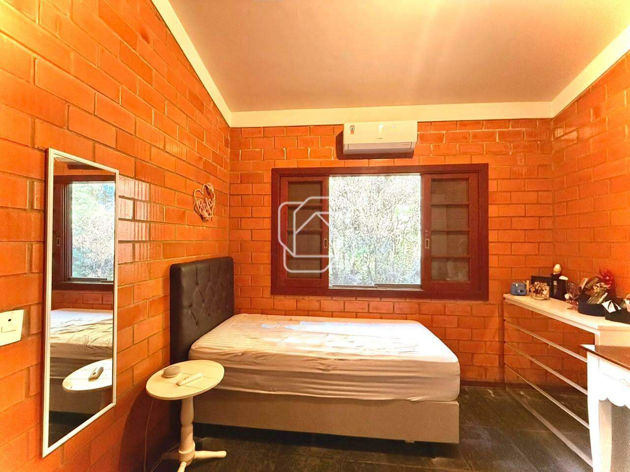 Casa de Condomínio à venda em Itu - SP - Condomínio Campos de Santo Antônio: Quarto